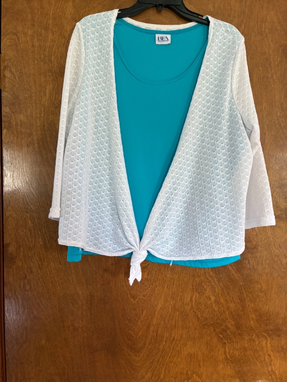 BEA Built In Teal Tank with White Knit Tie-Front Cardigan XL
